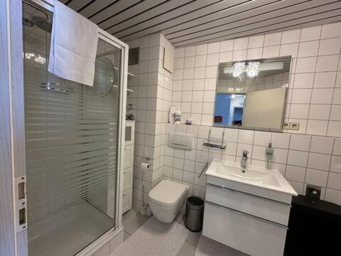 Zentrale Maisonette Mit Buero & Parkplatz غريشيم المظهر الخارجي الصورة